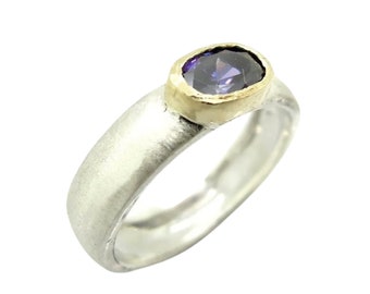 Purple Amethyst Ring decorated with Yellow Gold made of sterling Silver, gift for her, natural gemstones, Amethyst and gold, Christmas gift