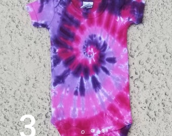 Baby size 12 month Onesies Spiral Tie Dye, several different color combos too!!