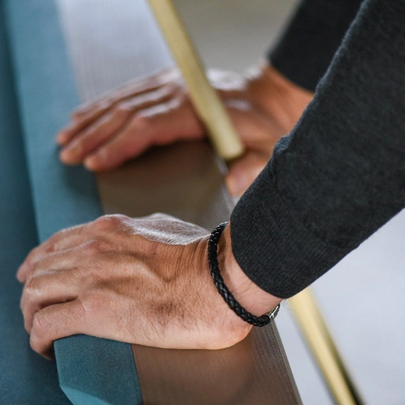 Quality online leather bracelets