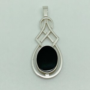 Malcolm Gray Ortak Vintage Sterling Silver Black Onyx Celtic Knot Pendant