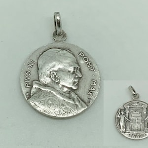 Vintage Italian 800 Solid Silver Pope PIUS XI Medallion Pendant - Signed SJ