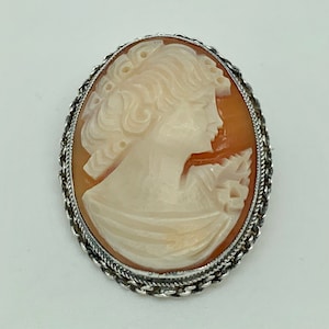 Vintage 1986 Sterling Silver Shell Cameo Classical Woman Goddess Brooch