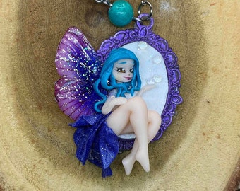 Blue fairy with her blue hair - Butterfly chibi and her pink and blue wings - Kawaii / fantasy jewelry - Polymer clay pendant