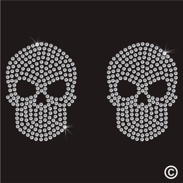 Twin Skulls Rhinstone Iron On Transfer Crystal Clear Iron On (Taille 11cm x 7cm)