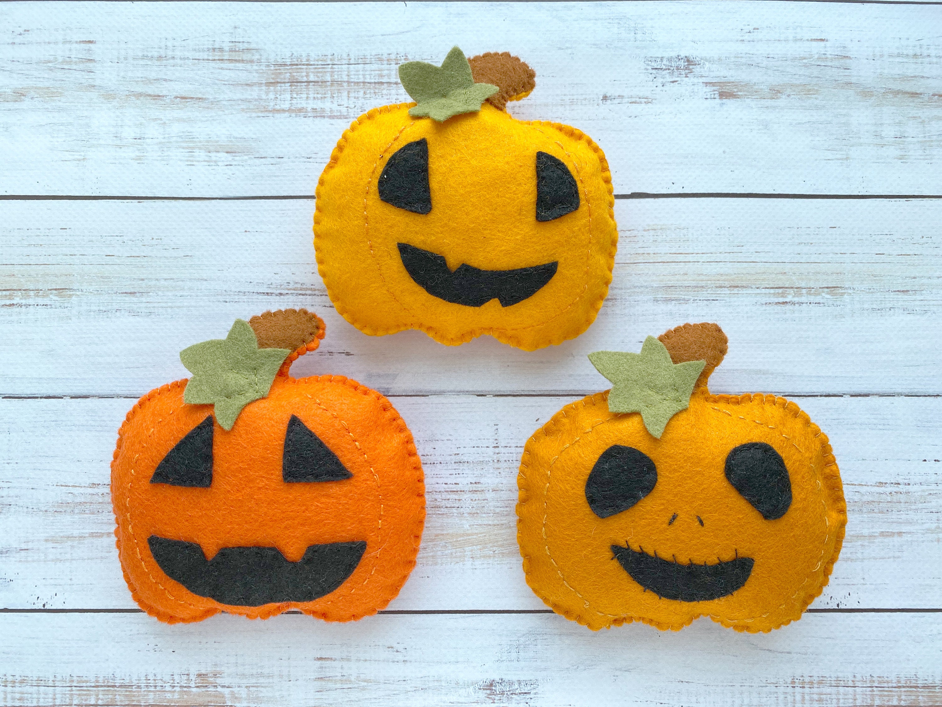 Felt Jack O Lantern Pattern: Halloween Pumpkin Ornament Sewing Tutorial ...