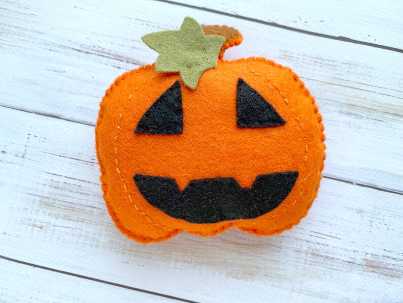 Felt Jack O Lantern Pattern: Halloween Pumpkin Ornament Sewing Tutorial ...