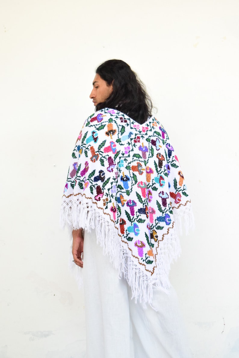 Mexican Poncho. Vintage Poncho. Embroidered Cape. image 4