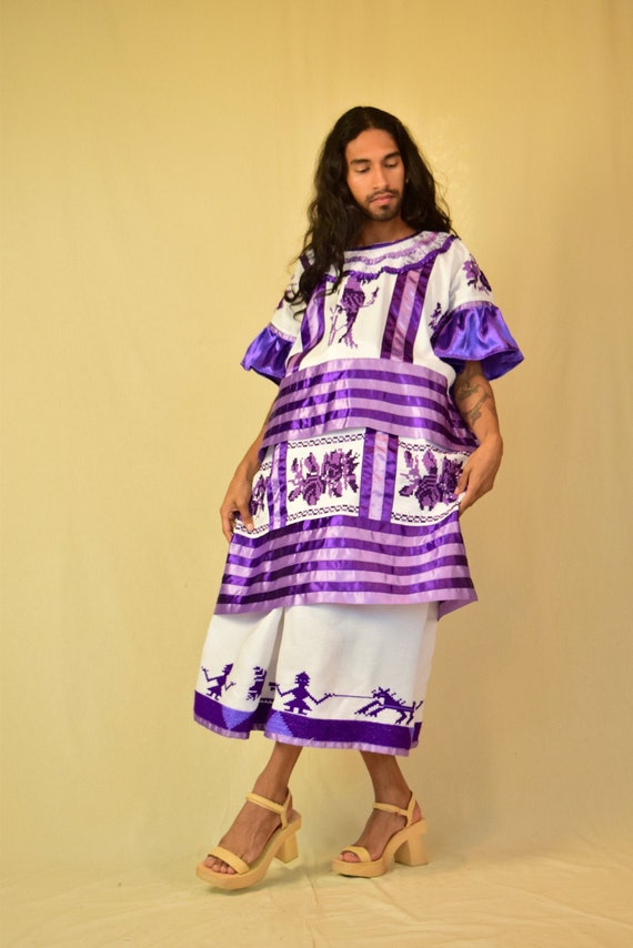 Vintage Mazatec Huipil. Embroidered Mexican Huipil