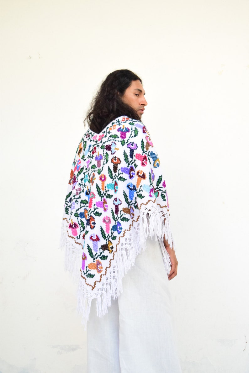 Mexican Poncho. Vintage Poncho. Embroidered Cape. image 5