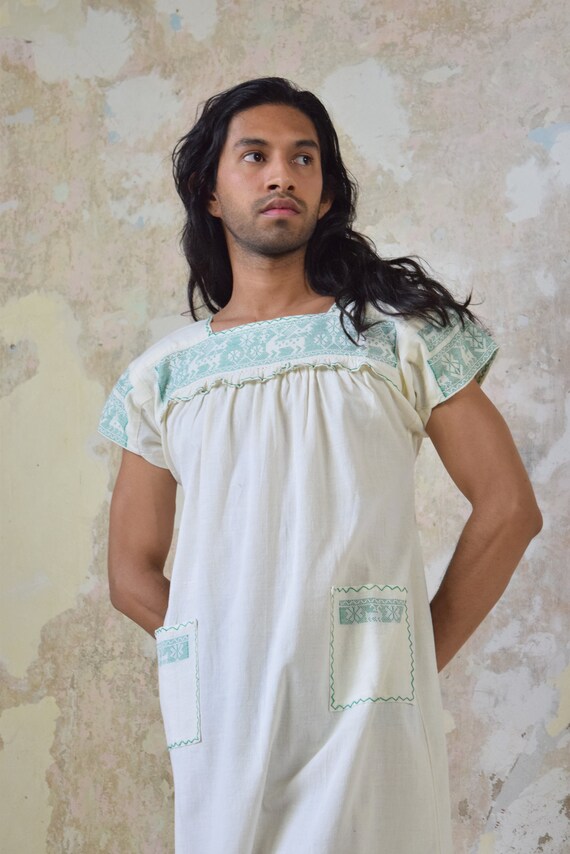 Vintage Mexican Dress. Embroidered Dress
