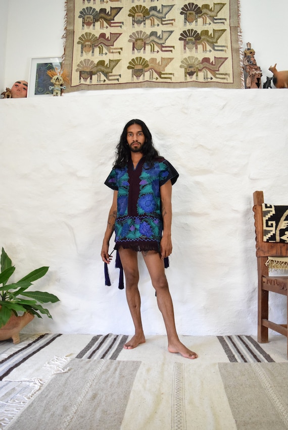 Mexican Poncho. Embroidered Poncho. Vintage Poncho