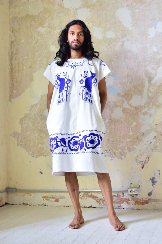 Vintage Mexican Dress. Mexican Embroidered Dress.