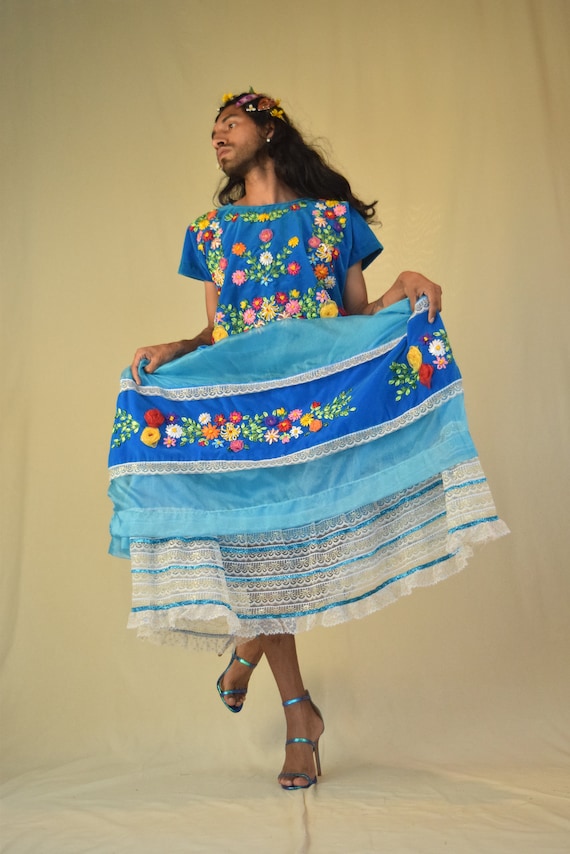 Vintage Tehuana. Mexican Huipil. Embroidered Blous