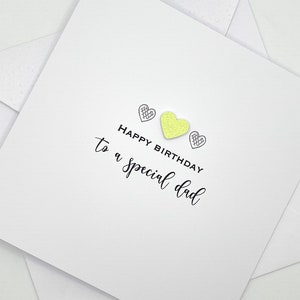 Carte d'anniversaire de papa faite main avec des coeurs. Joyeux anniversaire papa. Carte d'anniversaire pour papa. Spécial papa. Carte d'anniversaire de papa. Carte d'anniversaire de père