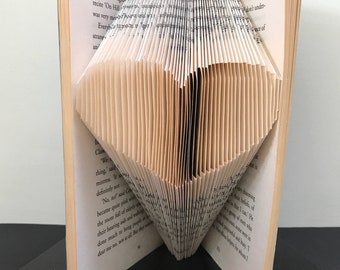 HEART in 2 Sizes Book Folding Pattern. DIY gift for book art. Template with step by step instructions. Very easy, no measuring required