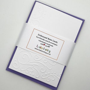 Faites défiler les cartes S'épanouir. 6 cartes de correspondance et enveloppes vierges gaufrées. Coffret cadeau papeterie. Cartes de correspondance vierges. Pack de petits papiers. Cartes modernes