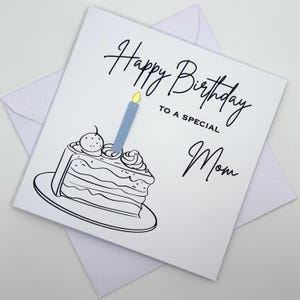 Carte d'anniversaire pour maman avec une part de gâteau d'anniversaire et une bougie (couleur au choix). Spéciale, Belle, Incroyable, Fabuleuse, Merveilleuse maman