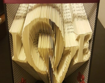 LOVE (staggered) Book Folding Pattern. DIY gift for book art. Template with step by step instructions. Very easy, no measuring required