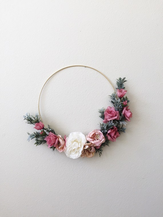 FLORAL GOLD METAL WREATH DOOR HANGER 12 INCH HOME /& CRAFT