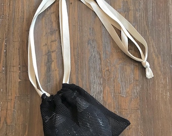 Waterproof drain holders for the shower (3 color choices)