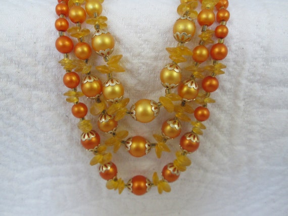 Vintage 1950s Beaded Necklace Gorgeous Apricot Co… - image 1