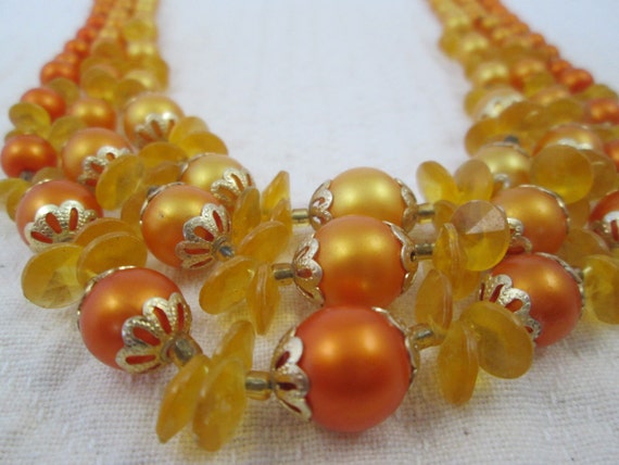 Vintage 1950s Beaded Necklace Gorgeous Apricot Co… - image 3