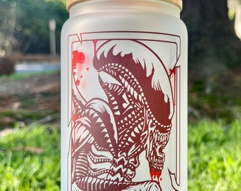 Xenomorph frostat glas med bambulock och sugrör
