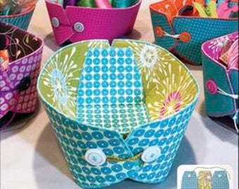 Button Boats by Joan Hawley for Lazy Girl Designs - LGD138 - Pattern