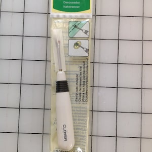 Clover Seam Ripper White Plastic - 482CV