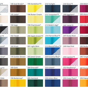 Puede incluir: Una carta de colores con 30 muestras de tela, cada una con un color diferente y una textura de malla. Las muestras están dispuestas en una cuadrícula de 10 columnas y 3 filas. Cada muestra tiene un número y un nombre de color impreso debajo.