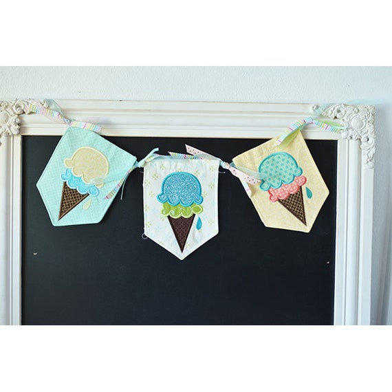 Kimberbell Machine Embroidery CD Pennants & Banners Summer Lovin' Kimberbell Machine Embroidery CD Pennants & Banners Summer Lovin'