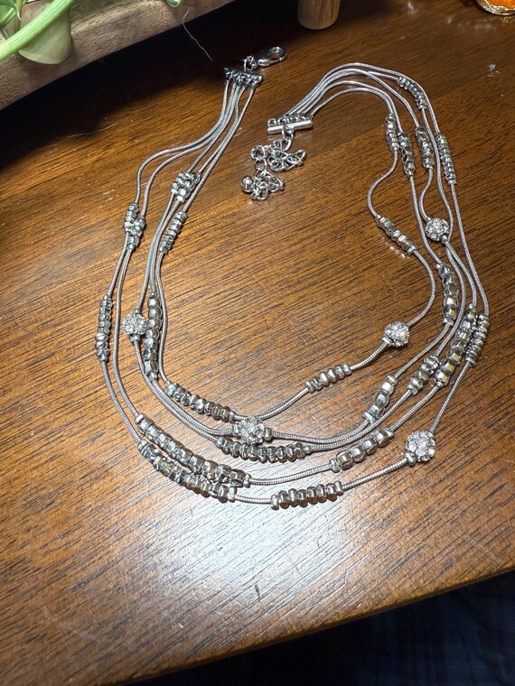 Silver chains with rhinestone studs necklace. - image 5
