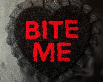 Gothic Black Heart Wall Hanging: Punch Needle Yarn Rug with Lace