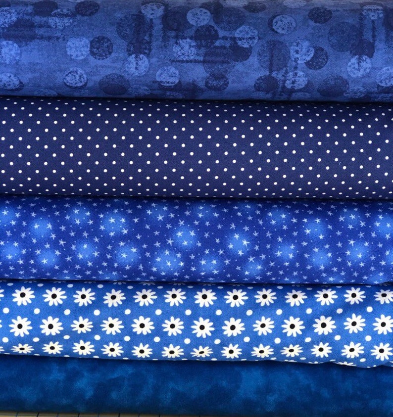 Blue fat quarter fabric bundle five fabrics Etsy