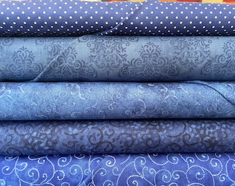 Blue fat quarter fabric bundle, five fabrics