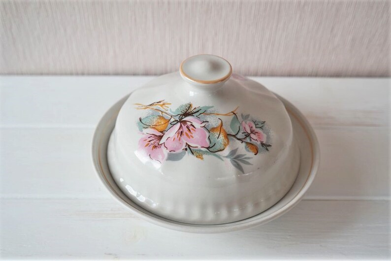 Vintage butter dish with lid Round ceramic pottery porcelain Etsy