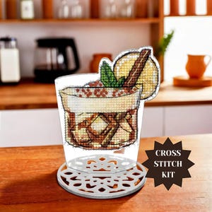 昔ながらのカクテルドリンクを描いたクロスステッチキット プラスチックキャンバス ウイスキーバーカートの装飾 DIY 父の日ギフト 週末クロスステッチ