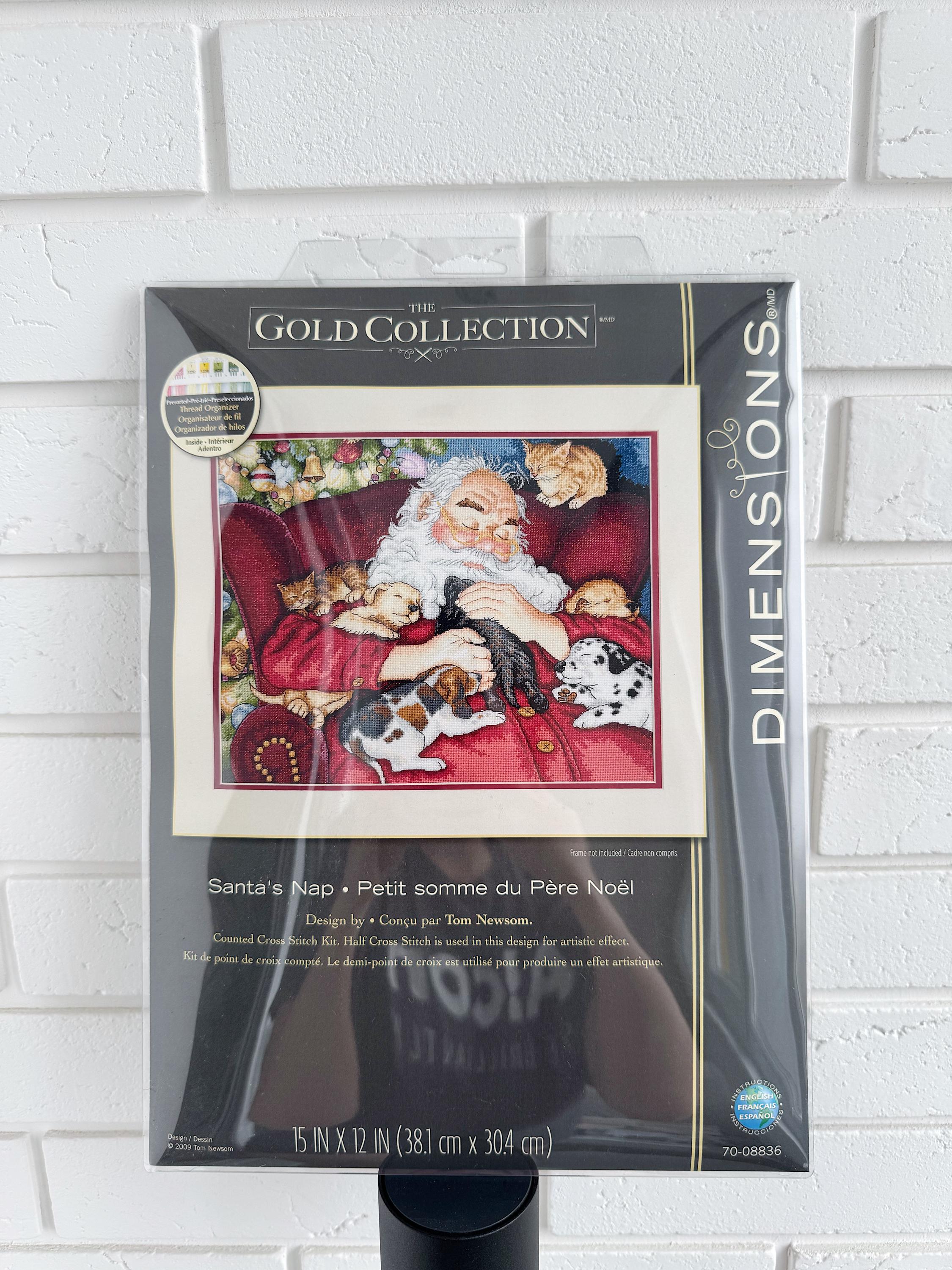 Santa's Nap Dimensions Gold Collection 70-08836 Noel Christmas