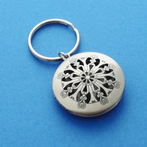 Locket keyring, Locket, Photo, Key chain, Locket, Key ring, Birthday, Best friends, Sister, Gift, Jewelry, Accessory