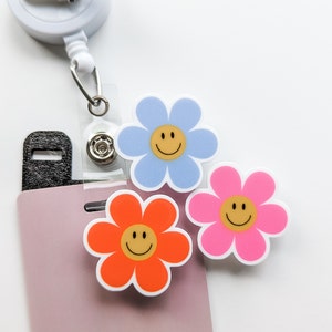 Badge Topper / CHARM COLLECTION - Daisy Smile - Charm Only