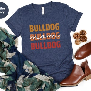 Bulldog Mom Shirt, Retro English Bulldog Tee, Dog Mom Mama Gift, Animal Lover Gift, Dog Mom Tee, Gift for Dog Owner