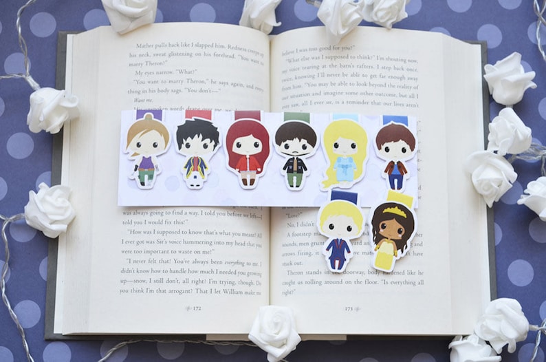 The lunar chronicles magnetic bookmark image 0