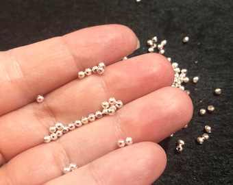 2.4 mm シルバーメッキラウンドビーズ - 1000個