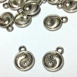 10 pcs - Silver Yin Yang Charms - Silver Yin Yang Beads - Rhodium Plated Charms - Pendants Findings