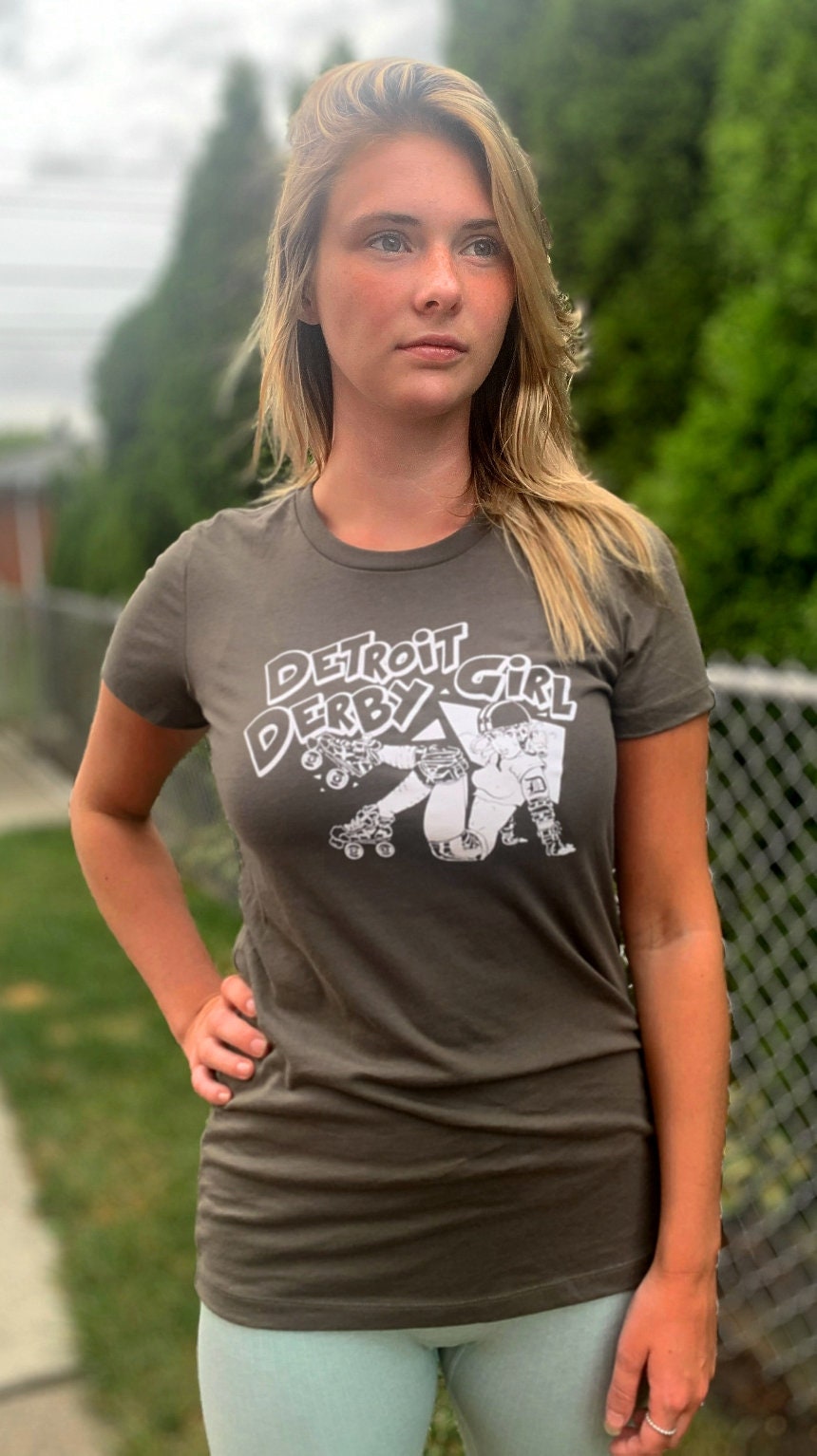 Detroit Roller Derby Womens T-shirt Roller Skate pic