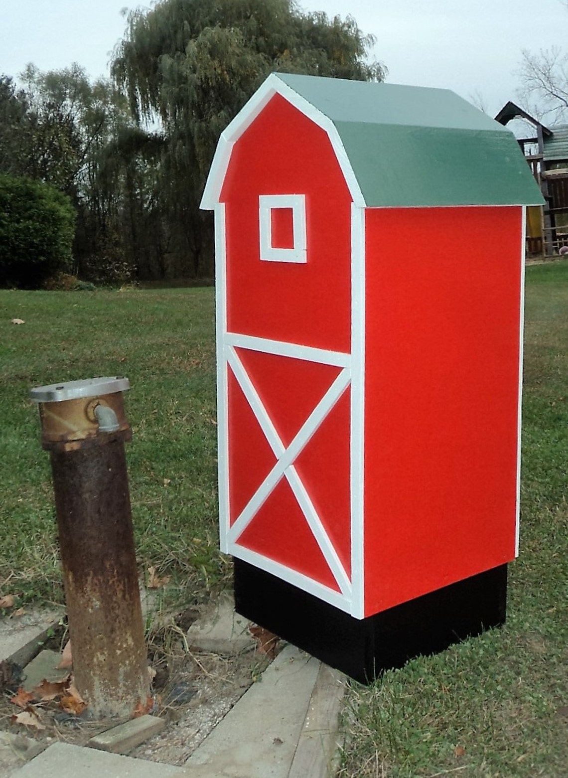 Barn Well Head Pump Cover Gray / Black Wooden Outdoor Etsy