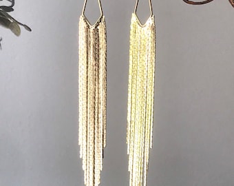 boucles d'oreilles plumeau à longues franges remplies d'or