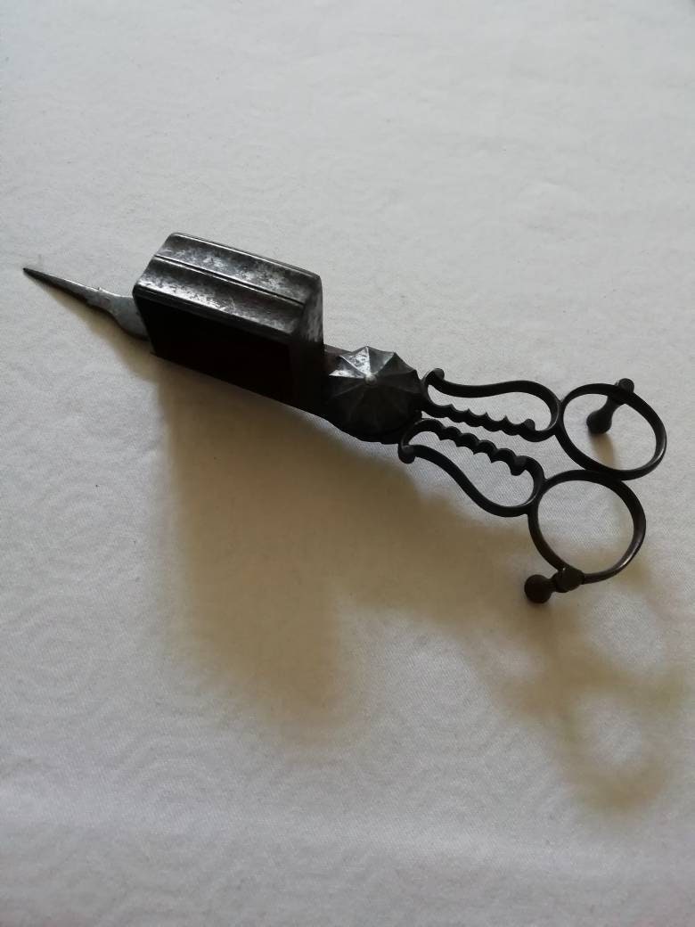Wick Trimmer, Candle Accessory, Wick Cutter, Perfect for Deep