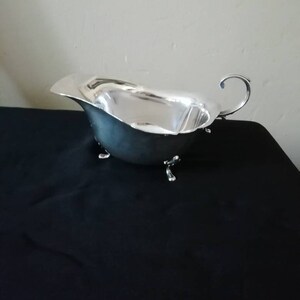 Silver Plated Gravy Jug 1930&#39;s.
