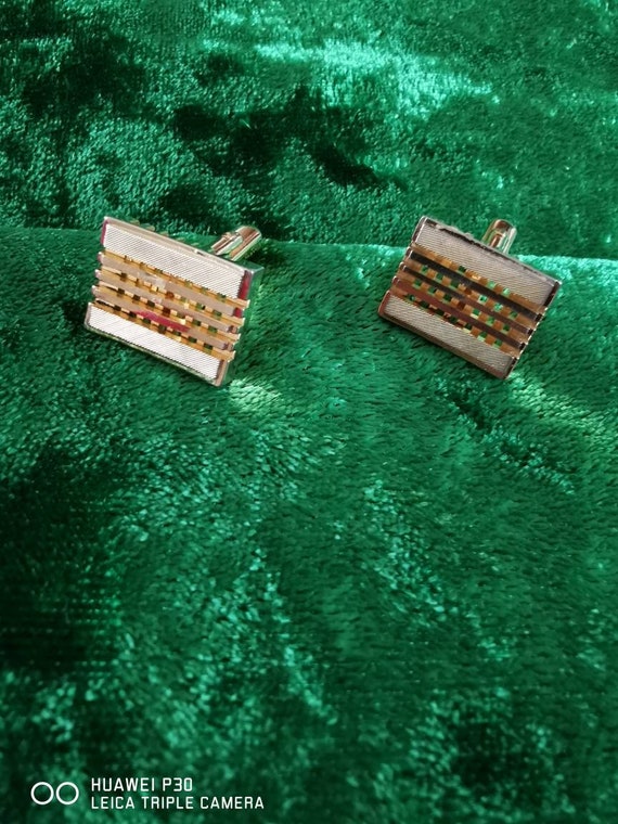 Stylish Rectangular Shaped Cufflinks in Gold Tone… - image 8